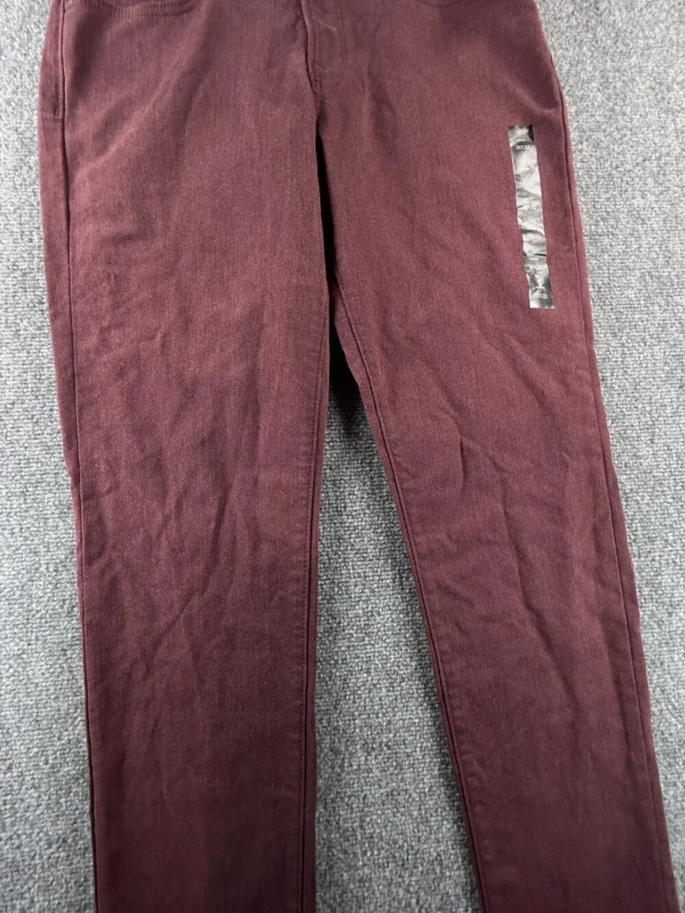 NWT Banana Republic Travel Jean Burgundy Red 31x32 Slim Fit Tapered Leg Adult